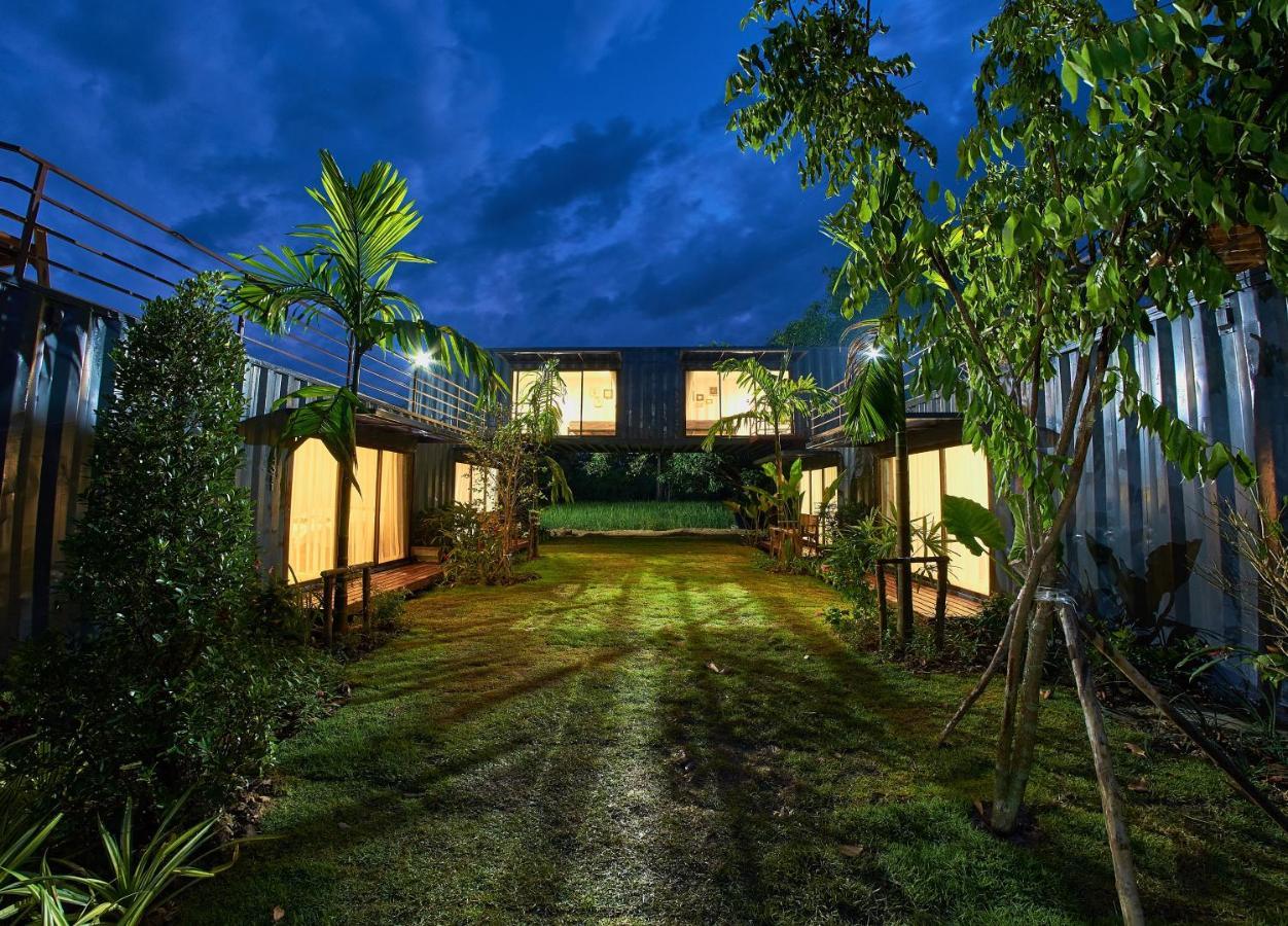 Hiddenbox Hotel Nakhon Nayok Bagian luar foto